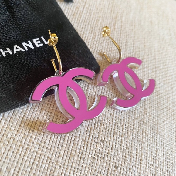 CHANEL Jewelry - Auth Chanel Barbie Pink Medium CC Acrylic Earrings